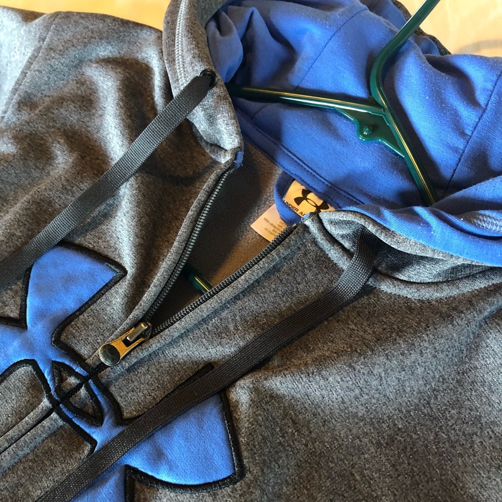 Women’s Under Armour full zip jacket